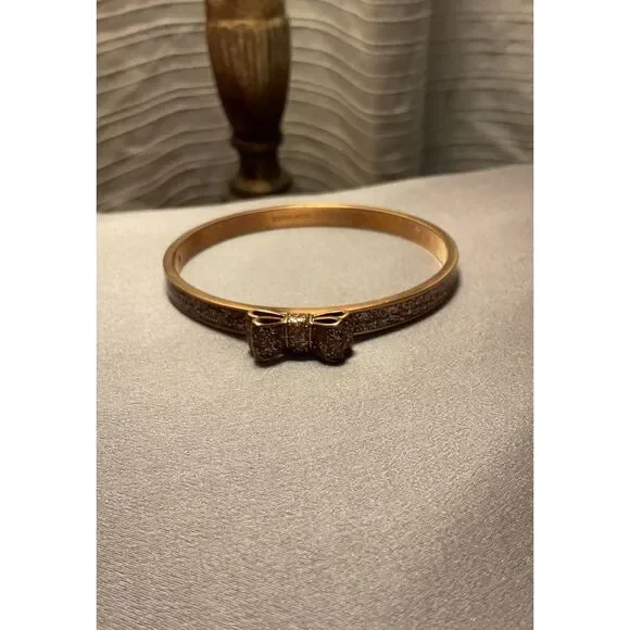 Kate Spade New York Gold Tone Glitter Bow Bangle Bracelet Round Hinged Cuff - Picture 9 of 11